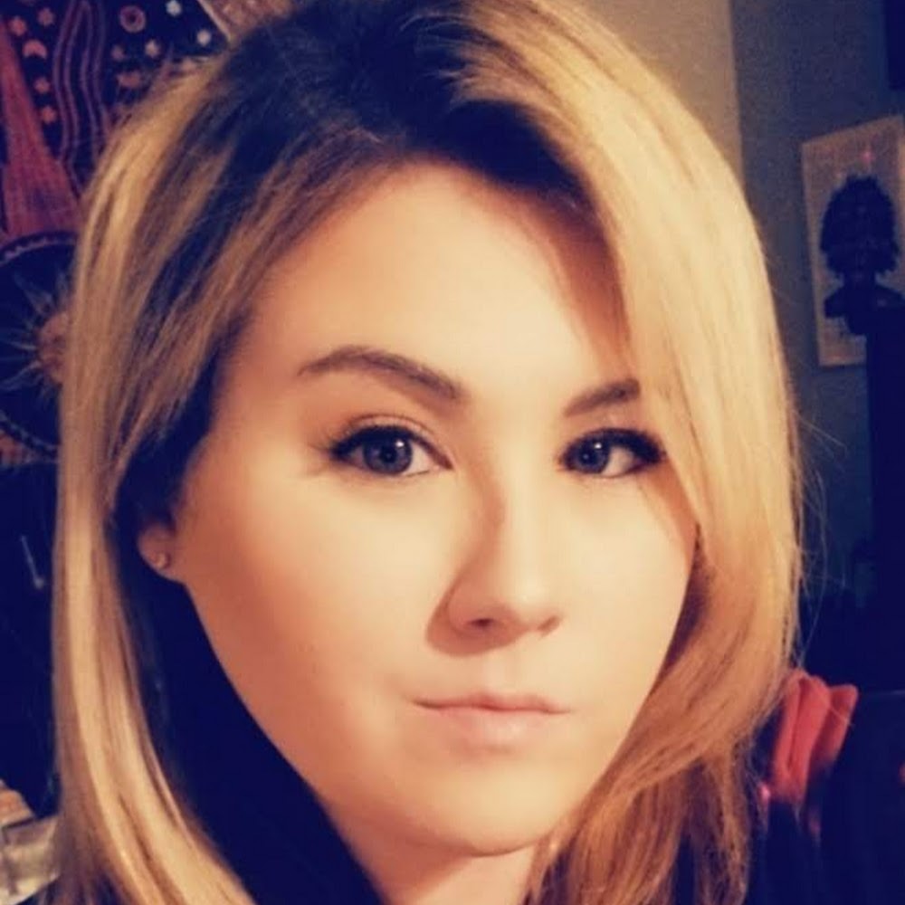 Meet your Posher, Catlyn